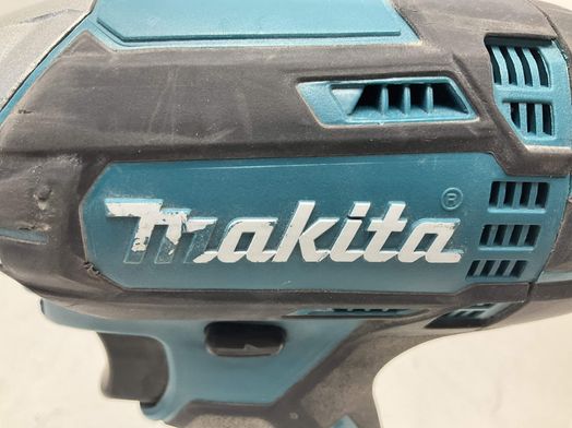 taladro a bateria makita dtd152