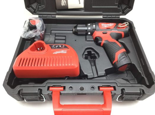 taladro a bateria milwaukee m12bpd