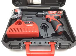 taladro a bateria milwaukee m12bpd