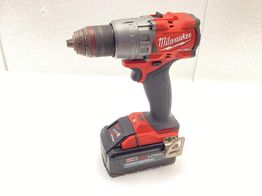 taladro a bateria milwaukee m18 fuel 2904-20