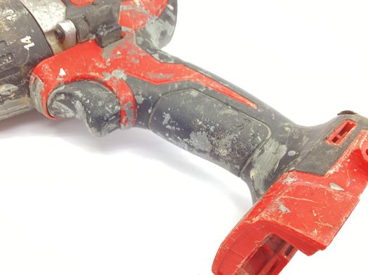 taladro a bateria milwaukee m18bdd