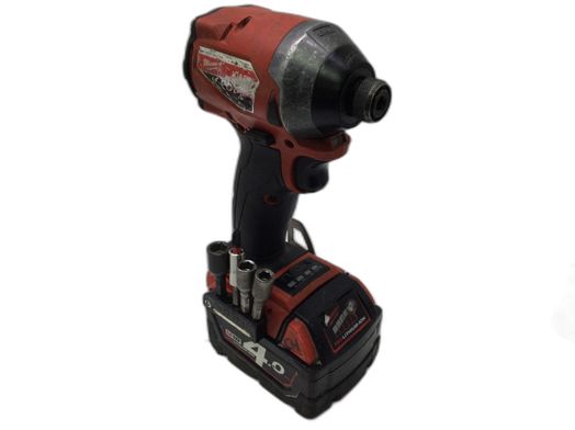 taladro a bateria milwaukee m18blpd2