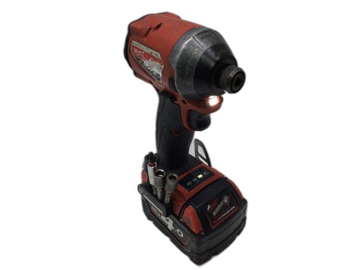 taladro a bateria milwaukee m18blpd2