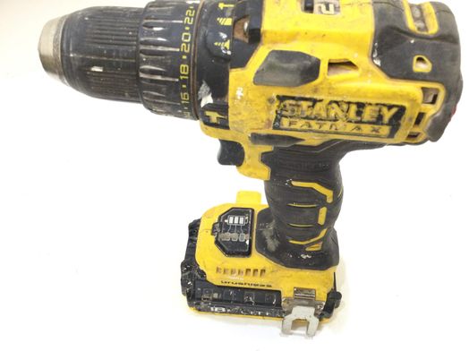 taladro a bateria stanley fmc627