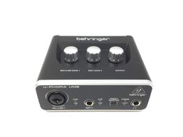 tarjeta sonido behringer u-phoria um2