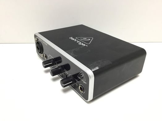 tarjeta sonido behringer umg22