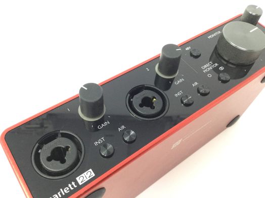 tarjeta sonido focusrite scarlet 2i2