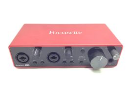 tarjeta sonido focusrite scarlett 2i2 3gen