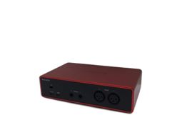 tarjeta sonido focusrite scarlett 2i2