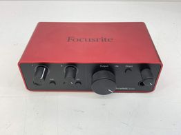 tarjeta sonido focusrite scarlett solo studio pack 4rd gen