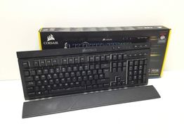 teclado alfanumerico corsair k68 rgb