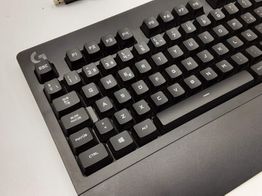 teclado alfanumerico logitech g213