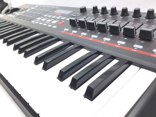 teclado electronico akai mpk 249