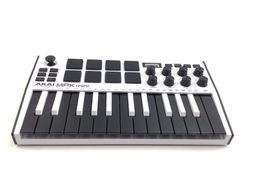 teclado electronico akai mpk mini