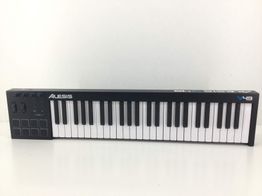 teclado electronico alesis v49
