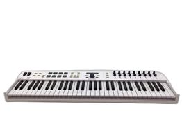 teclado eletr&oacute;nico keylab esential 61