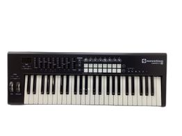 teclado electronico novation launchkey 49 mk2