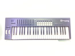 Teclado Electronico Novation Launchkey 49 mk2