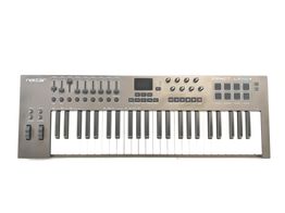 teclado eletrónico nektar impact lx49+