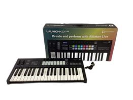 Teclado Electronico Novation Launchkey 37