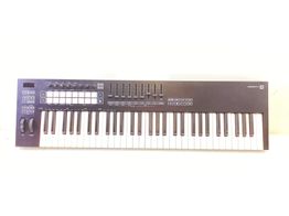 teclado electronico novation launchkey 61