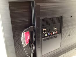 televisor led 32&rdquo; samsung ue32t4305ae smart tv