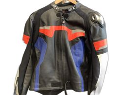 Traje Mono Arc Boxes