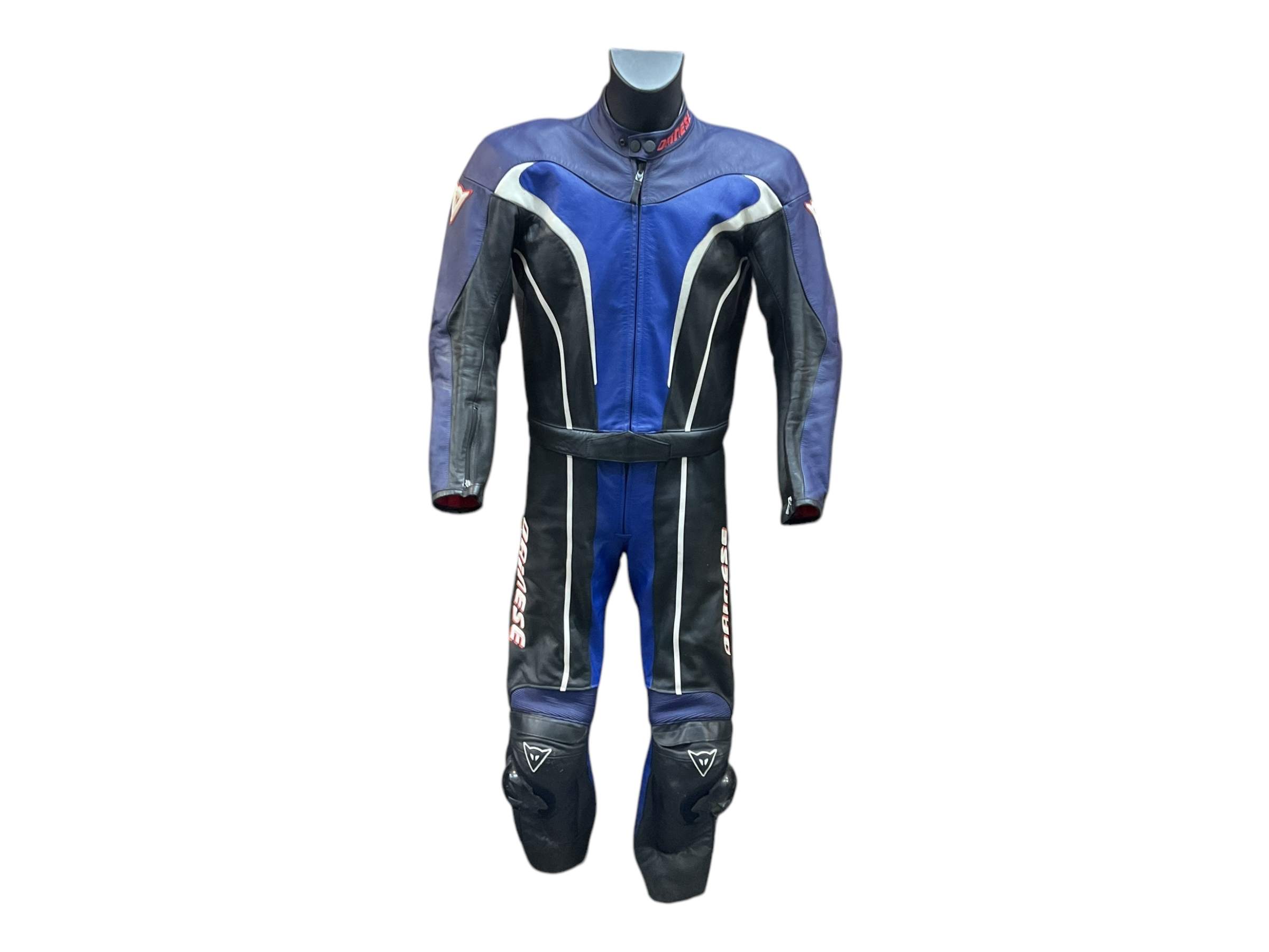 TRAJE MONO