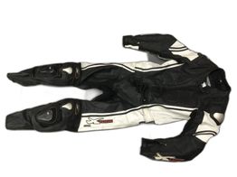 traje mono xtone trade mark
