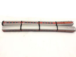 vagon escala h0 ibertren talgo 2186 contenido: 1 furg&oacute;n de apoyo, 5 coches de 1 clase, 1 coche bar, 1 furg&oacute;n de cola