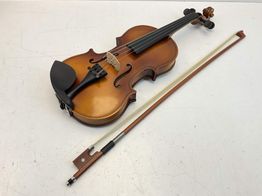 violin amadeus va101h 1/4
