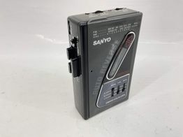 walkman sanyo mgr84